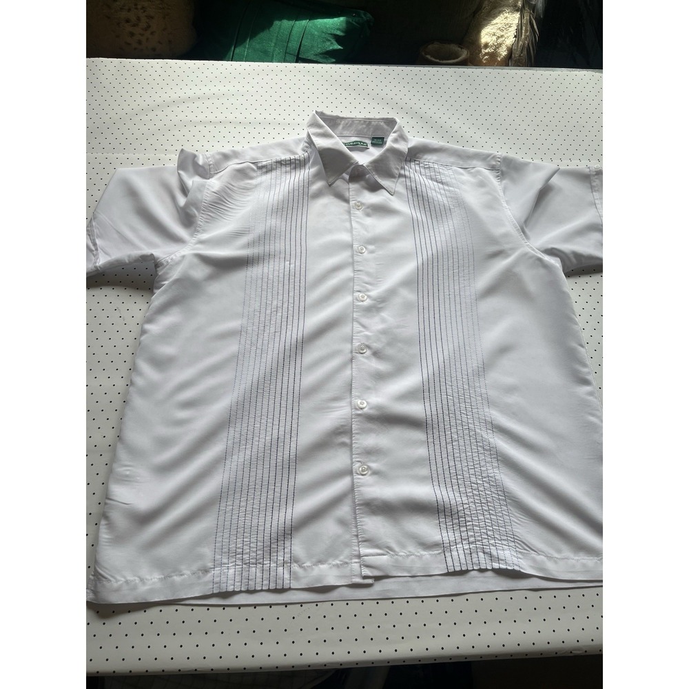 Cubavera White Guayabera Camp Shirt XL Resort Coastal Vacation